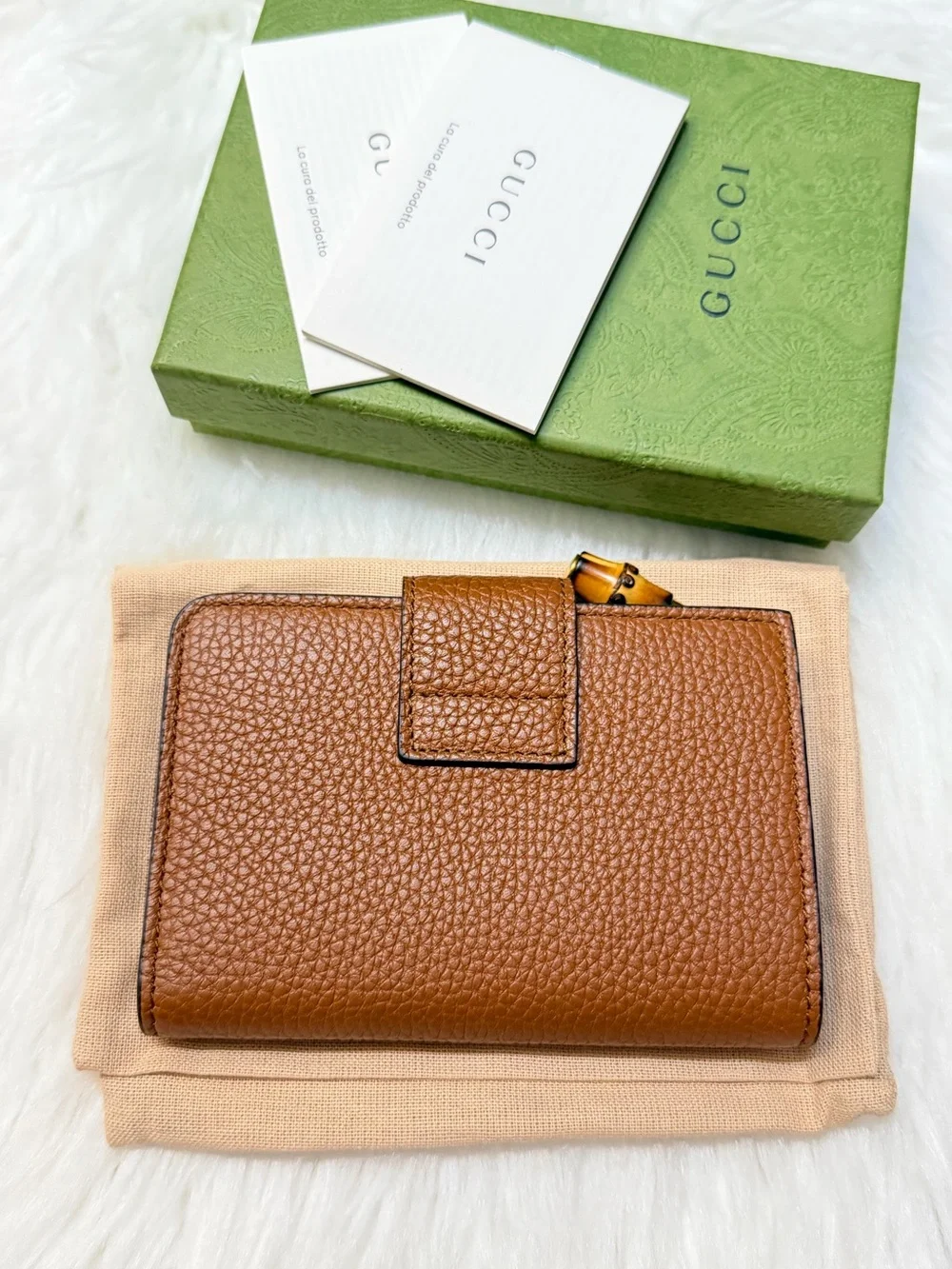 SOLD‼️Gucci GG Bamboo Grained Leather Bifold Compact Wallet - Picture 2 of 14